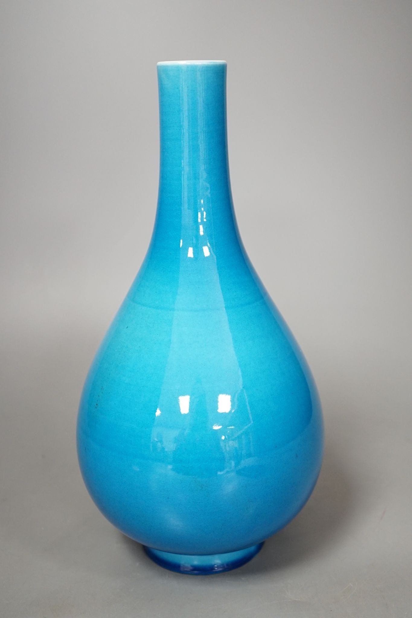 A Chinese turquoise glazed bottle vase 27cm